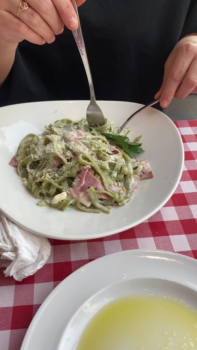 Ristorante Pizzeria Al Lido In Hamburg - Hafencity-2