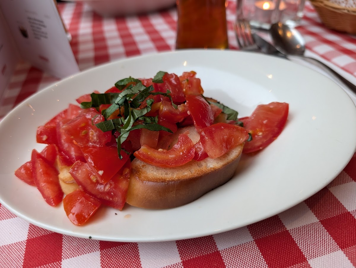 Ristorante Pizzeria Al Lido In Hamburg - Hafencity-5